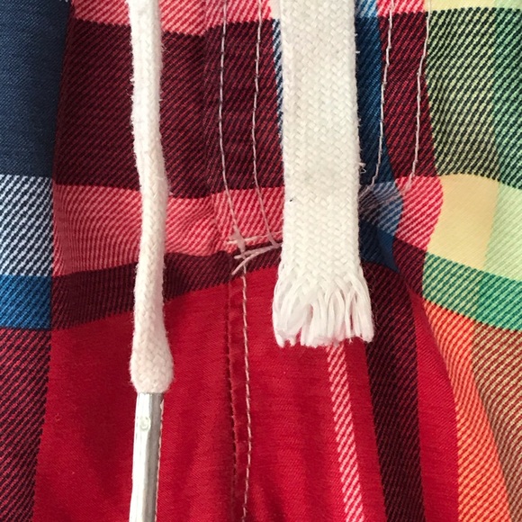 Abercrombie size medium swim trunks - Picture 3 of 5